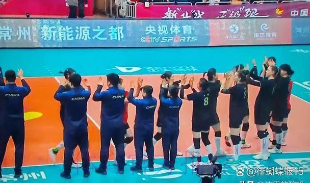 中国女排超级联赛:江苏中天钢铁VS辽宁东港草莓 中国女排超级联赛:江苏中天钢铁VS辽宁东港草莓